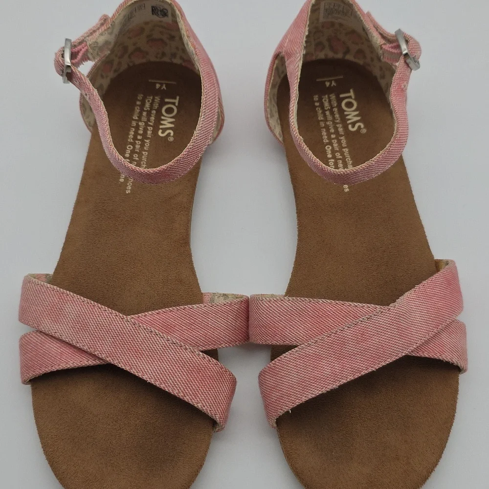 Toms Correa Sandals in Pink Size 4Y